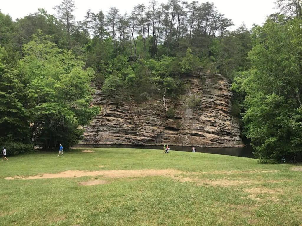 Tn State Parks Open! Hikes, Waterfalls, Firepits! Spencer Extérieur photo